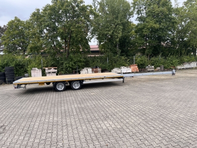 Möslein THT 11 G Ausziehbar 11,9 t Tandemanhänger- Tieflader, ausziehbar
Luftgefedert