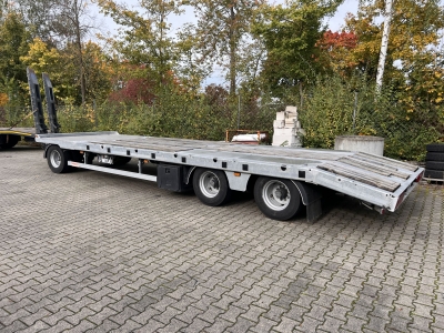 Möslein TO 3 F Schwebheim 3 Achs Tiefladeranhänger