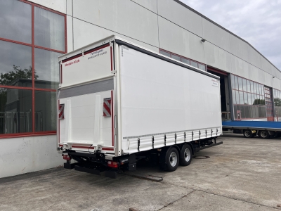 Möslein TPS 105 D-L Planenanhänger, Ladebordwand + Durchladbar neuwertig