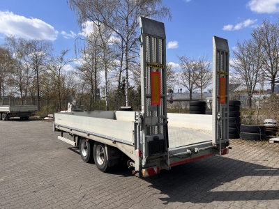 HUMBAUR  Tandemtieflader, Stahl- Boden