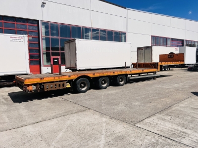 Möslein STO 3 Schwebheim 3 Achs Satteltieflader Plato 45 t GG
für Fertigteile, Baumaschinen oder Container