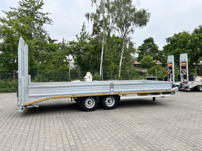 Möslein TTT 11- 7,28 BR Neuer Tandemtieflader, 7,28 m Ladefläche, breite Rampen