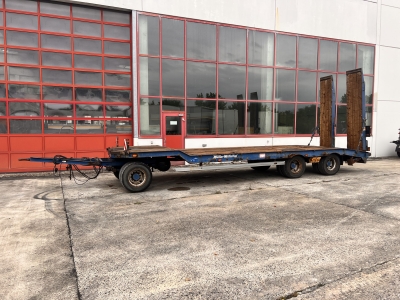 MUELLER-MITTELTAL T3 KOMPAKT 30,0 3 Achs Tiefladeranhänger