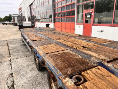 MUELLER-MITTELTAL T3 KOMPAKT 30,0 3 Achs Tiefladeranhänger