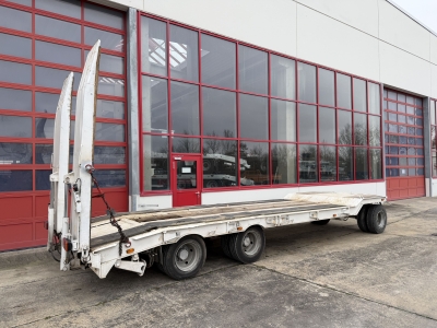 MUELLER-MITTELTAL T3 3 Achs Tiefladeranhänger