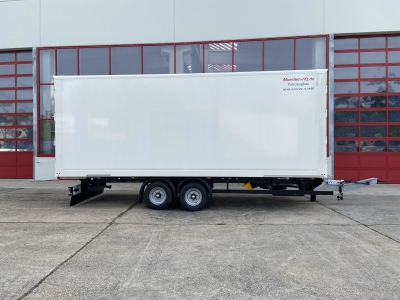 Möslein TKO 105 D 6m  weiß Tandem- Koffer, Durchladbar, -- Neufahrzeug --