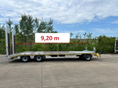 Möslein T 3-9,20 F 3 Achs Tieflader mit gerader Ladefläche 9 m, Neufahrzeug
