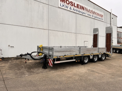 Möslein TT 31 31 t GG Tridem- Tieflader 3 Achs, gelenkt
Neufahrzeug