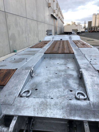 Möslein T 4 VB H1 neuer 4 Achs Tieflader hydraulischen Rampen