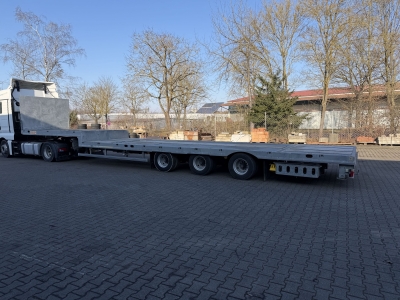 Möslein STO 3 Schwebheim 3 Achs Satteltieflader Plato 45 t GG
für Fertigteile, Baumaschinen oder Container