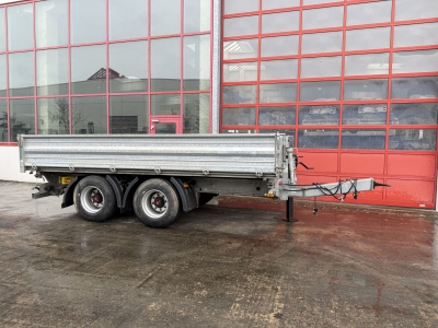 ANDERE 18 t 18 t Tandemkipper- Tieflader, wenig Benutzt, Breitbereifung