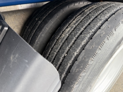 ANDERE 18 k 18 t Tandemkipper- Tieflader, Breitbereift
Wenig Benutzt