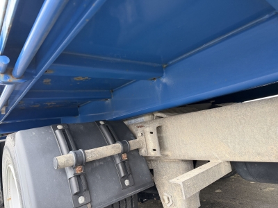 ANDERE 18 k 18 t Tandemkipper- Tieflader, Breitbereift
Wenig Benutzt