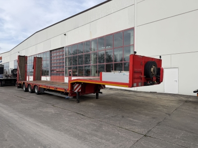Kaessbohrer LB3E 3 Achs Satteltieflader, komplett überfahrbar