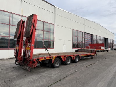 Kaessbohrer LB3E 3 Achs Satteltieflader, komplett überfahrbar