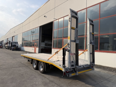 Möslein TTS 11 Schwebheim Tandemtieflader, Neuwertig