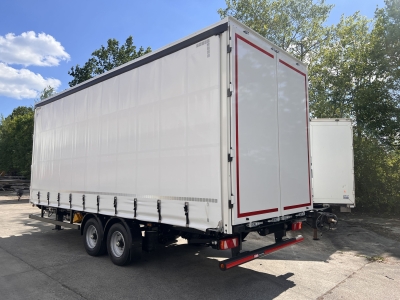 Möslein TPW 105 D Schwebheim Tandem- Planenanhänger Durchladen