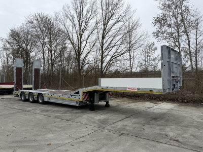 Möslein ST 3 3 Achs Satteltieflader neu