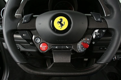 Ferrari F8 Spider Carbon Liftsystem BeifahrerDisplay