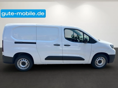 Toyota Proace City L2 verblecht 4-türig Meister 1,5 D-4D 74 KW (102 PS) Start/Stop 6-Gang-Schaltgetriebe