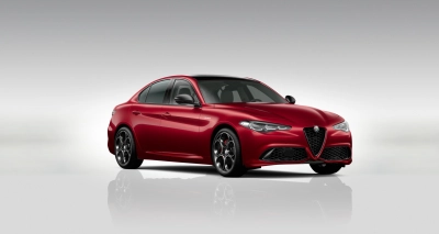 Alfa Romeo Giulia Veloce Q4 | Pano | Technologie-Paket
