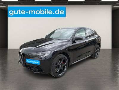 Alfa Romeo Stelvio 2.0T Veloce Q4 | 21"| PANO| H&K| MATRIX|