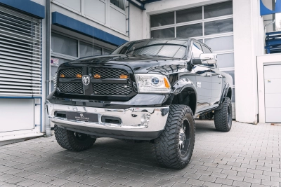 Dodge RAM 1500 Laramie Power-Parts|32cm höher|Klappe