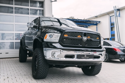 Dodge RAM 1500 Laramie Power-Parts|32cm höher|Klappe