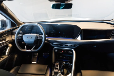 Audi Q5 2.0 TDI quattro S-Line Luftfahrw. | AHK | BO