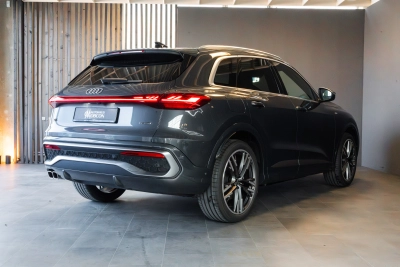 Audi Q5 2.0 TDI quattro S-Line Luftfahrw. | AHK | BO