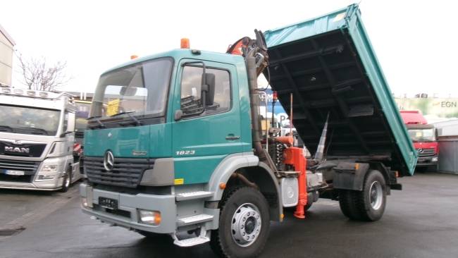 Mercedes-Benz 1823 Atego