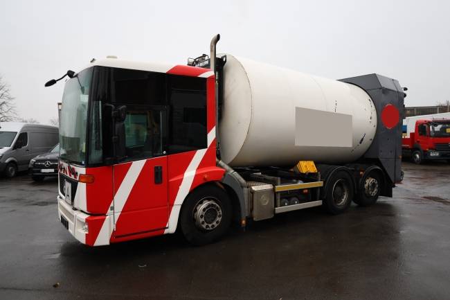 Mercedes-Benz 2629 Econic LL 6x2