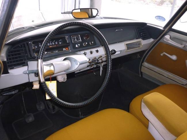 Citroen DS ID 19 B - TÜV 11/2020 - altes Armaturenbrett