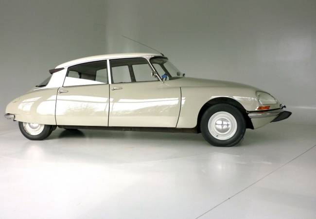 Citroen DS ID 19 B - TÜV 11/2020 - altes Armaturenbrett