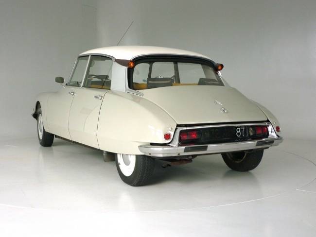 Citroen DS ID 19 B - TÜV 11/2020 - altes Armaturenbrett