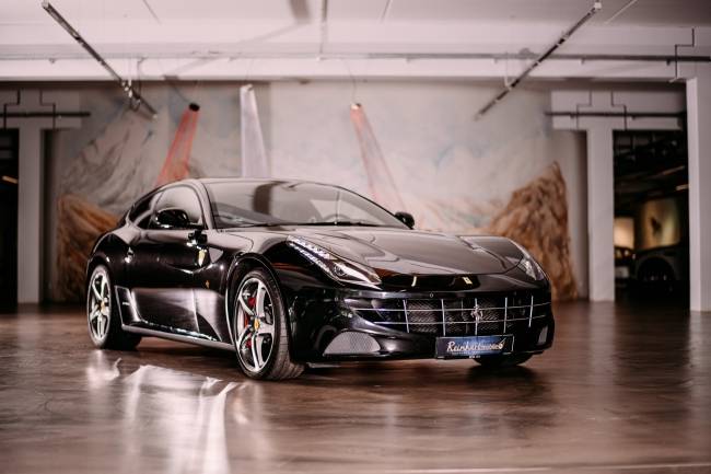 Ferrari FF 