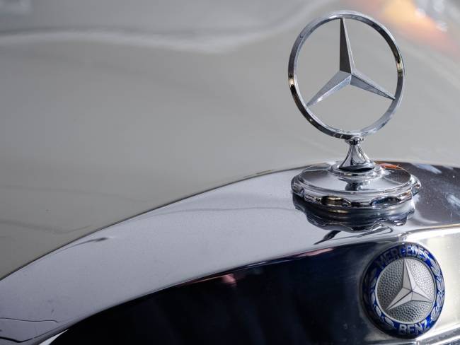 Mercedes-Benz 219 Ponton (W105) 