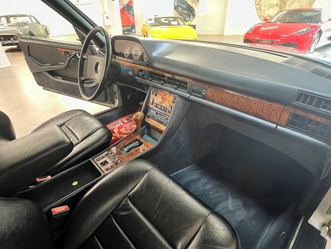 Mercedes-Benz 380 SEC 126 C