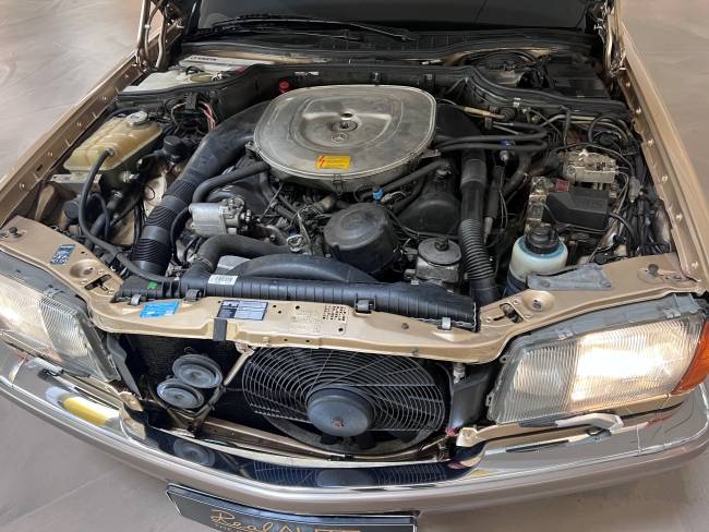 Mercedes-Benz 560 SEL W 126 *Vollrestauration