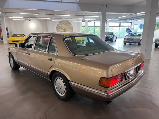 Mercedes-Benz 560 SEL W 126 *Vollrestauration
