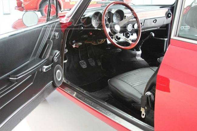 Alfa Romeo GT 2000 Bertone