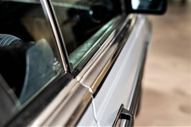 Mercedes-Benz CE 230 W123 Vollrestauration*ABS*Klima*Automatik