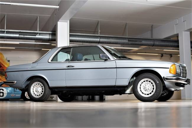 Mercedes-Benz CE 230 W123 Vollrestauration*ABS*Klima*Automatik