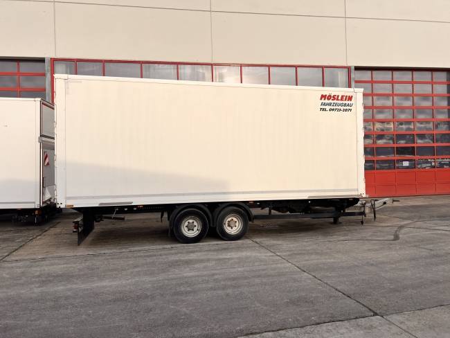 Möslein TKO 105 D Schwebheim Tandem- Koffer- Anhänger, Durchladbar