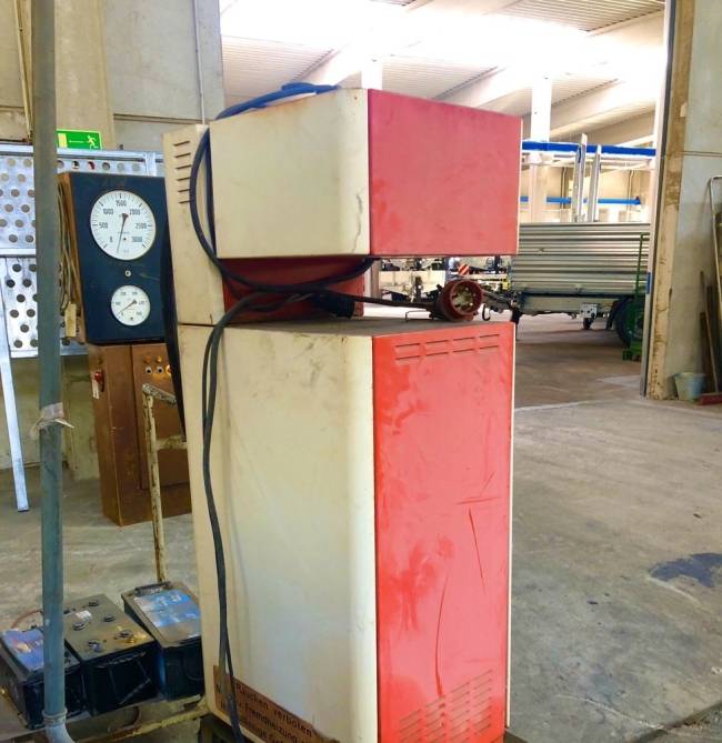 ANDERE  Zapfanlage mit Zapfpistole