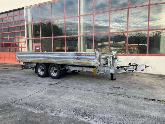 Möslein TTD 11 Breite Reifen 4,5 m Kipper Tieflader, Breite Reifen, 4,5 m lang
-- Neufahrzeug --