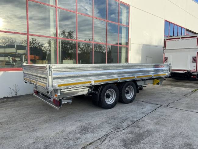 Möslein TTD 11 Breite Reifen  5,70 lang Kipper Tieflader, Breite Reifen, 5,70 m lang
-- Neufahrzeug --