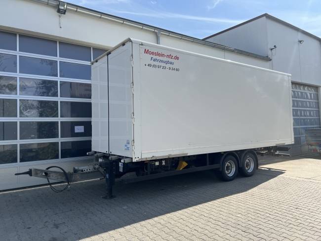 Möslein TKO 105 D Schwebheim Tandemkofferanhänger, Durchladbar