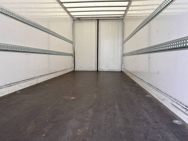 Möslein TKO 105 D Schwebheim Tandemkofferanhänger, Durchladbar