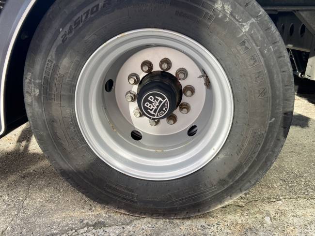 Möslein TO 3 F Schwebheim Neuwertig 3 Achs Tieflader 8,10 m Ladefläche